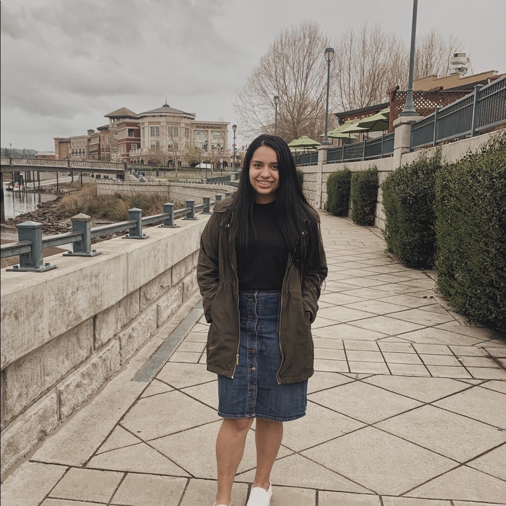 Meet your Posher, Alyssa